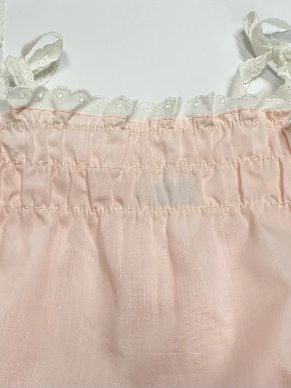 VTG Polly Flinders Girls Lt. Pink Smocked Summer Sundress 24M Lace Shoulder Ties